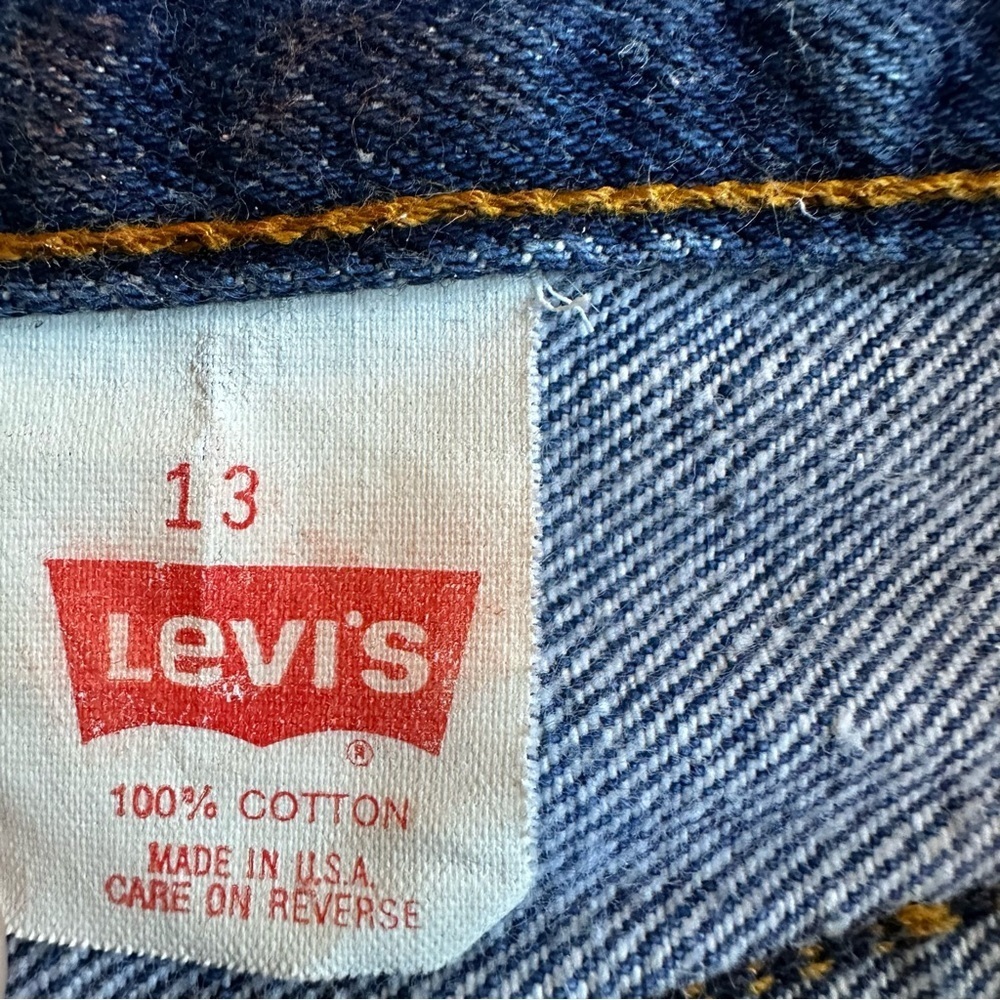 Vintage Levi’s 17501 high rise button fly jeans - Picture 4 of 8